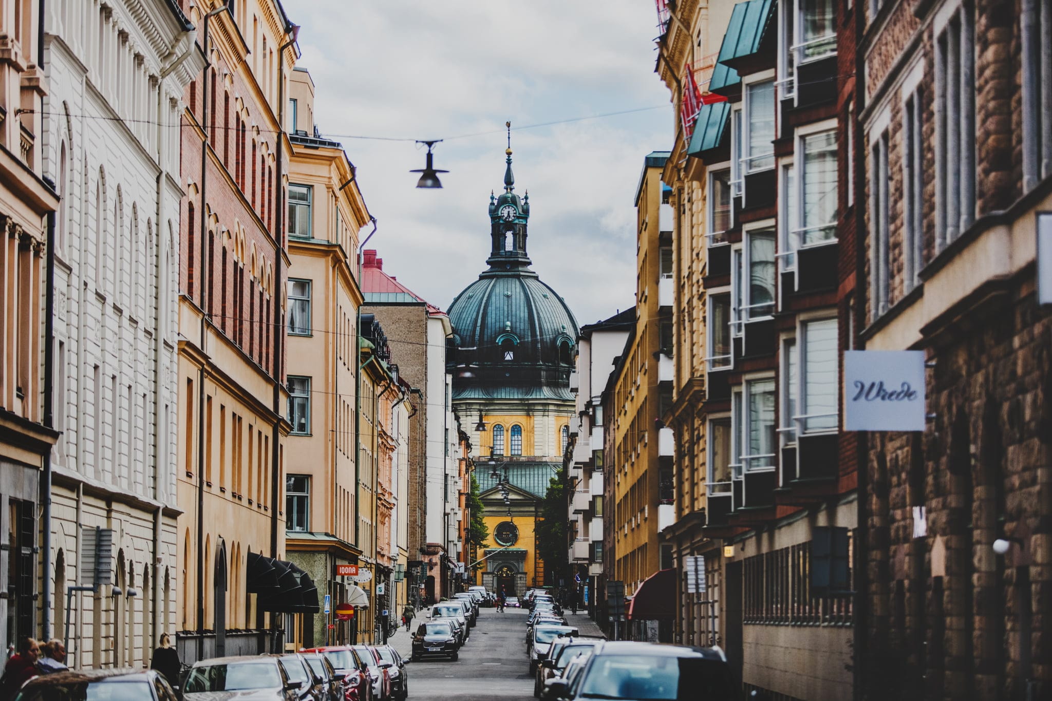 Multilingual small-business website